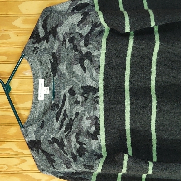 beachlunchlounge Sweaters - beachlunchlounge Sweater